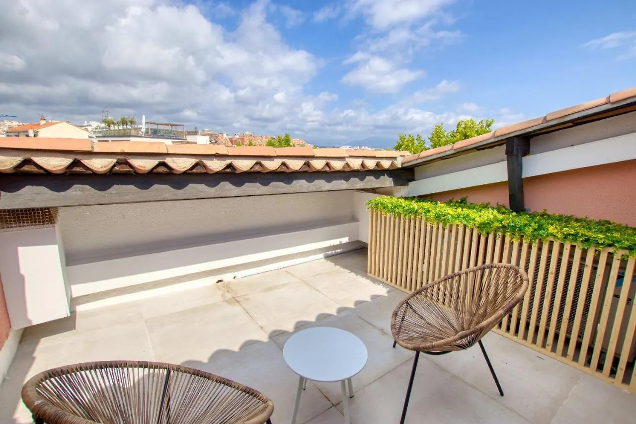 Duplex Vieil Antibes 3 Chambres Parking Avec Vue Mer Wifi - Limestay
