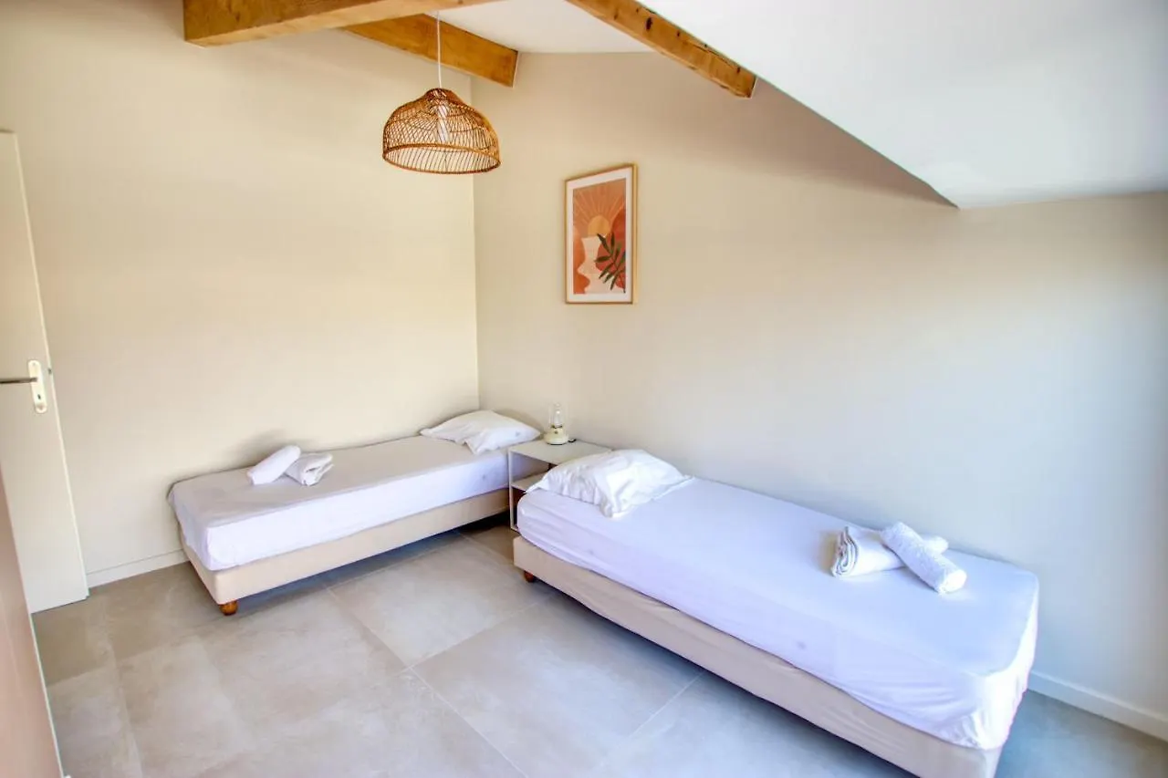 Apartment Duplex Vieil Antibes 3 Chambres Parking Avec Vue Mer Wifi - Limestay